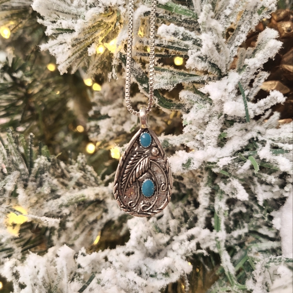 Silver Turquoise Necklace